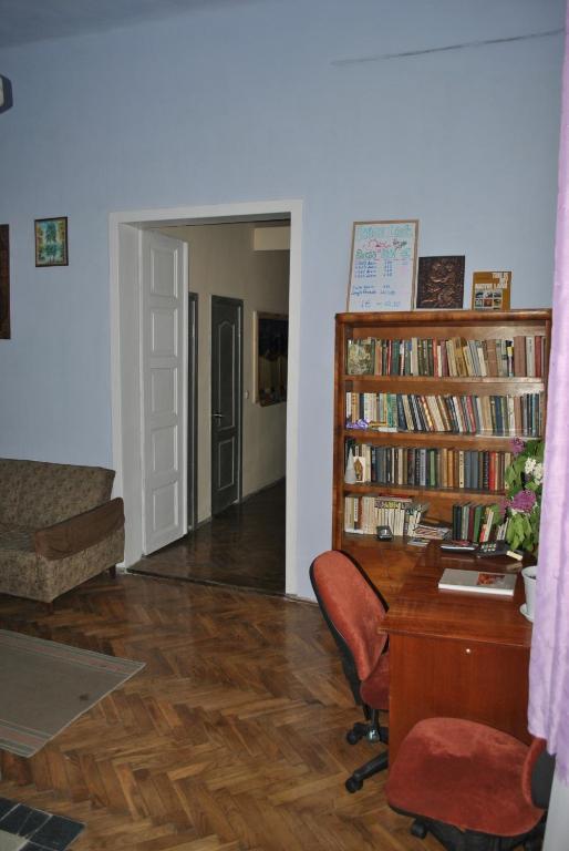 Hostel Comfort Lviv Exterior photo