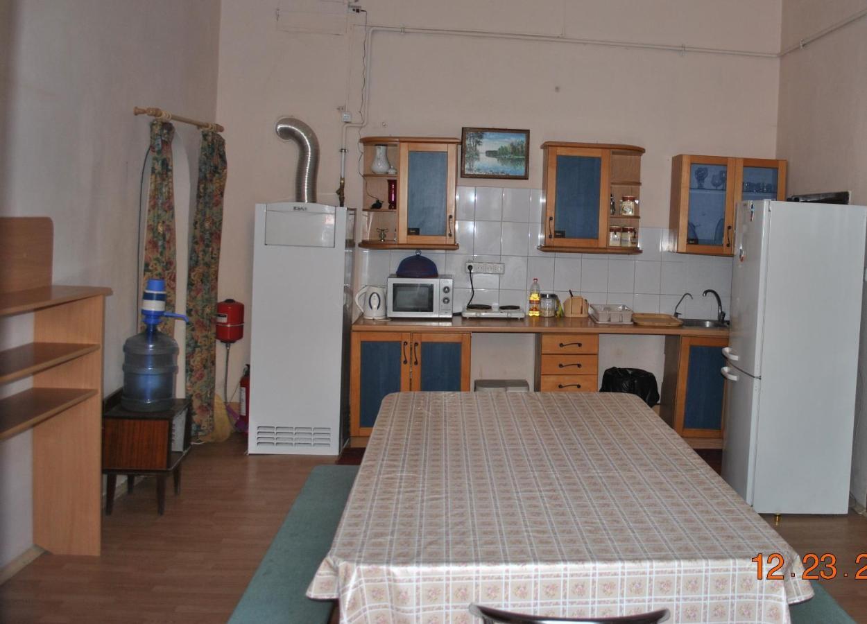 Hostel Comfort Lviv Exterior photo